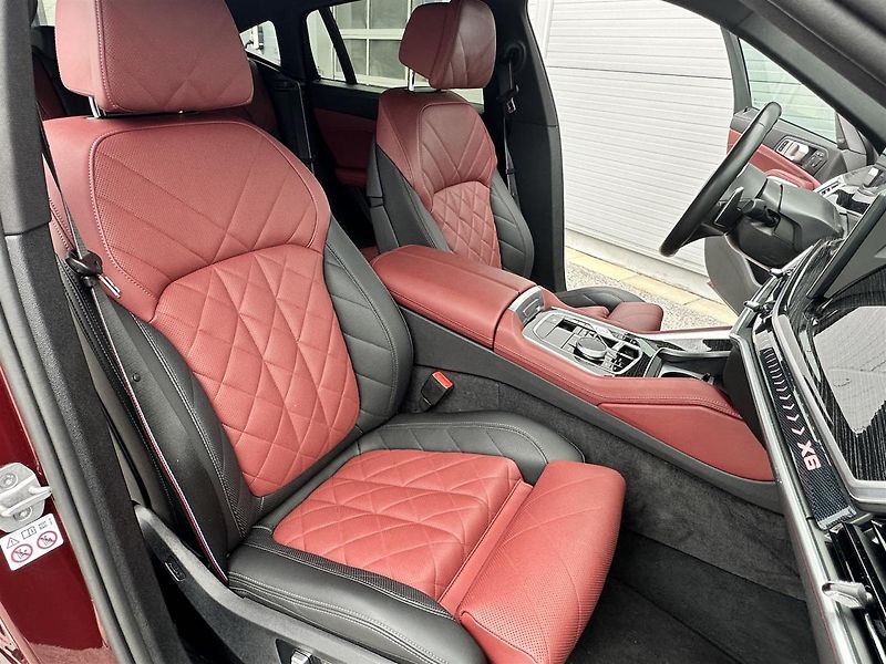 BMW X6 xDrive40d - fotka 6 z 22