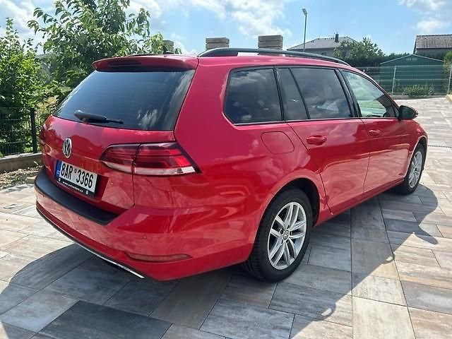 Volkswagen Golf Variant 1,6TDi DSG F1 LED MATRIX NAVI - fotka 2 z 51