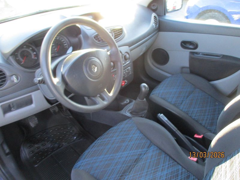 Renault Clio (2007) 1,2 - fotka 10 z 11