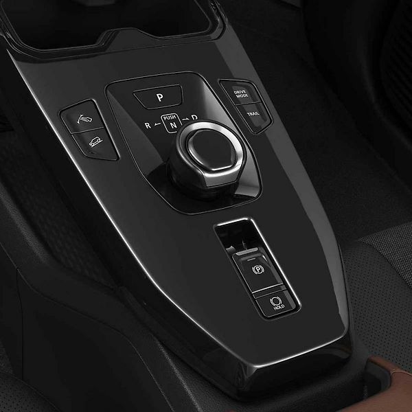 Vitara se proslavila jako skromné, ale spolehlivé a schopné auto. Elektrická verze chce v tradici pokračovat.