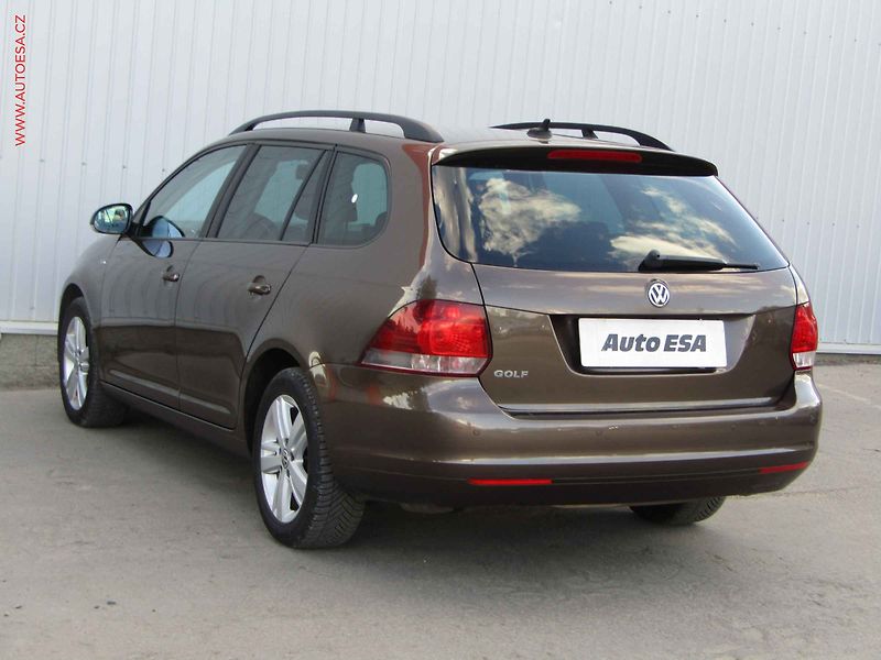 Volkswagen Golf (2012) 1.2 TSi, Match, park. čidla - fotka 6 z 16