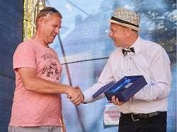 Veteránský závod Slánský okruh 2022 byl plný legend a věnovaný značce Praga.