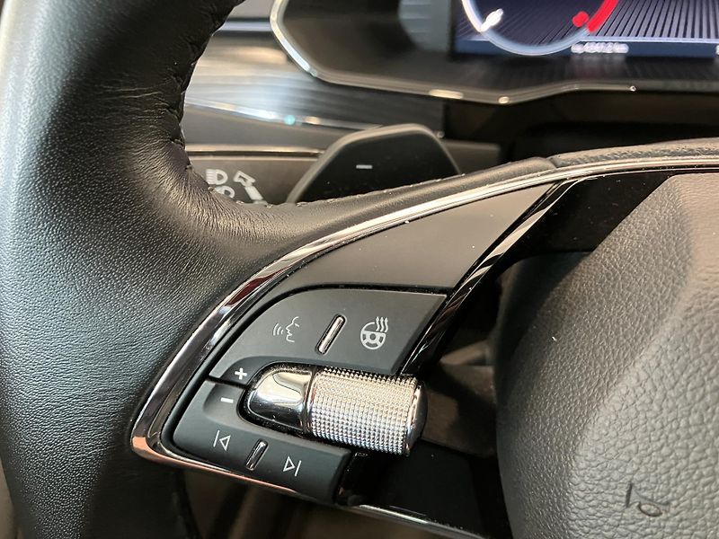 Škoda Superb  2.0 TDI 110kW Style DSG AT7 - fotka 20 z 38