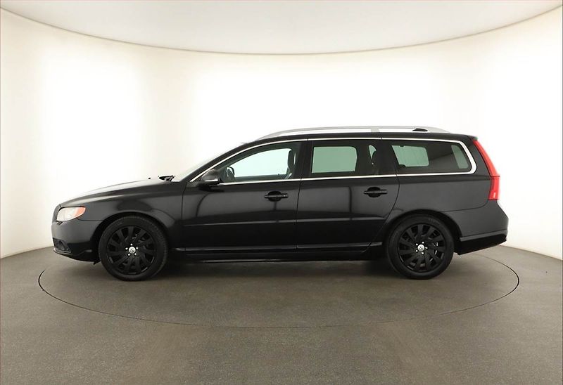 Volvo V70 (2012) 1.6 DRIVe, Navi, Xenony - fotka 3 z 17