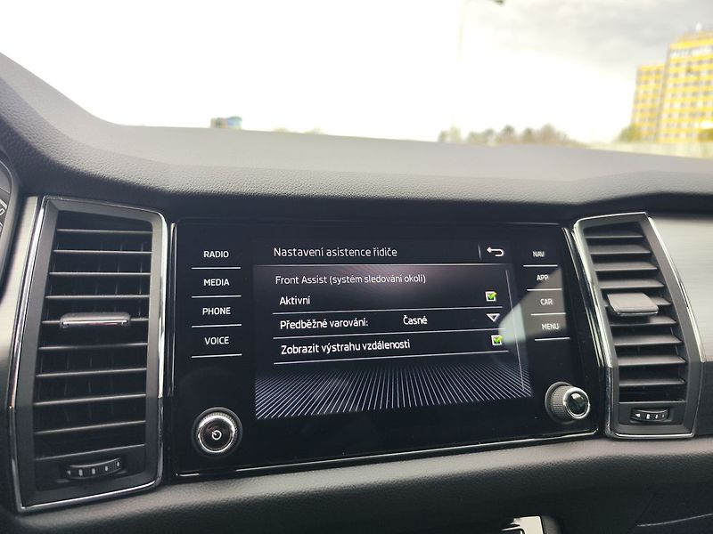 Škoda Kodiaq 2.0 TDi/110kW Ambition Plus DS - fotka 20 z 33