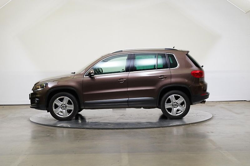 Volkswagen Tiguan - fotka 3 z 25