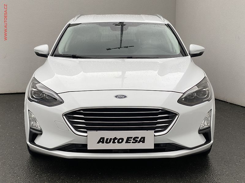 Ford Focus (2021) 2.0 TDCi, Titanium, AT, LED - fotka 2 z 20