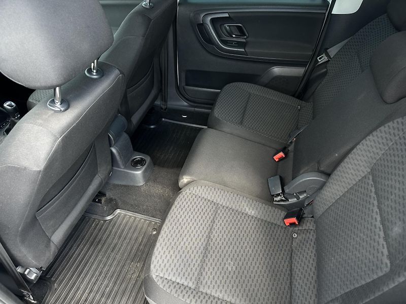 Škoda Roomster 1.2 TSI Style - fotka 9 z 25