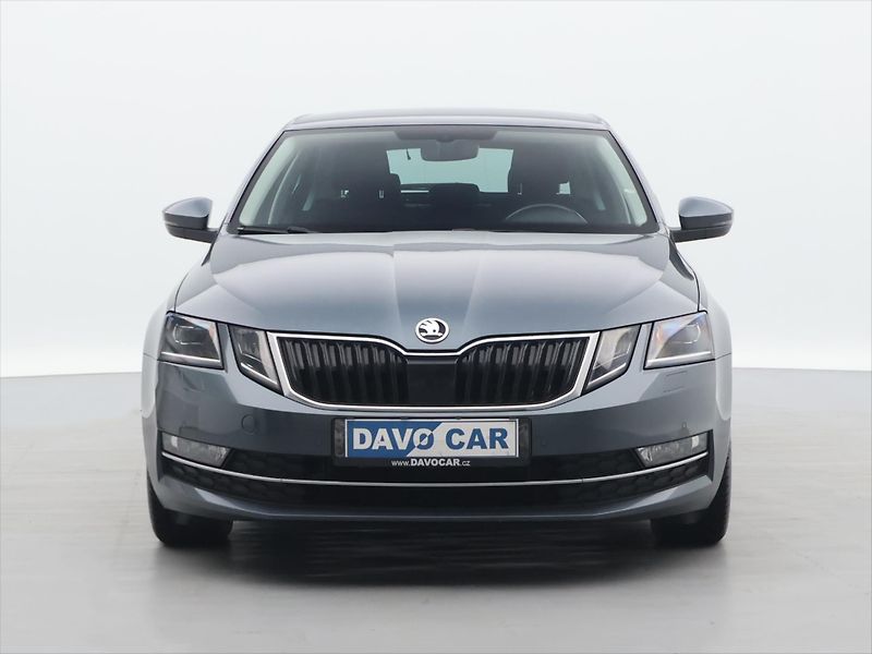 Škoda Octavia 2,0 TDI 110kW DSG CZ Style LED - fotka 2 z 28