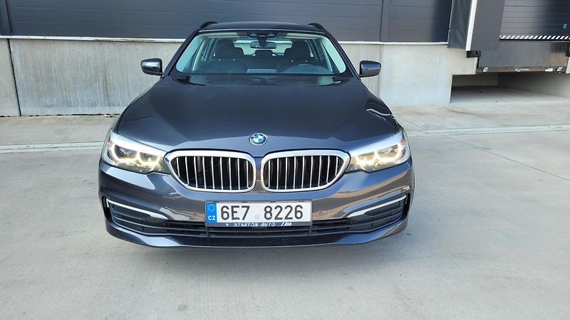 BMW Řada 5 520D manuál - fotka 2 z 25