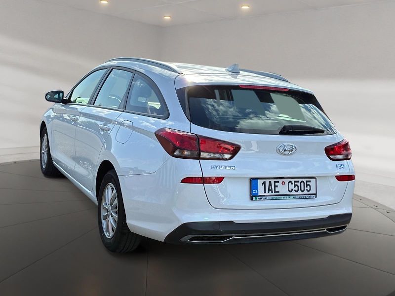 Hyundai i30 (2024) COMFORT 1.0TGDI 88kW CZ DPH - fotka 4 z 11