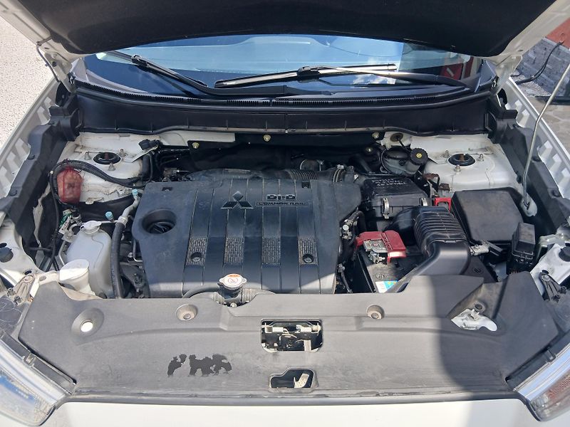 Mitsubishi ASX 2.3 Di-D AWD ČR 2.MAJ - fotka 25 z 33