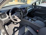 Volvo XC60 (2024) 2,0   B5 AWD PLUS DARK - náhled 3