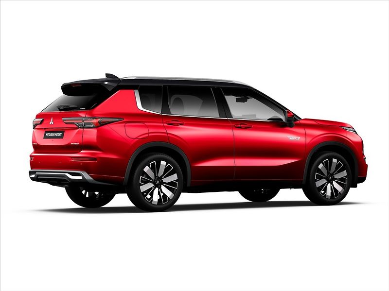 Mitsubishi Outlander (2026) 2.4 PHEV PAKET PREMIUM  INSTYL - fotka 7 z 10