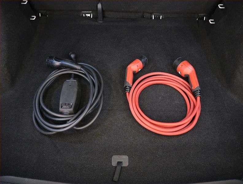 Volkswagen ID.4 (2021) Pro Perf. (82 kWh), SoH 92% - fotka 28 z 28