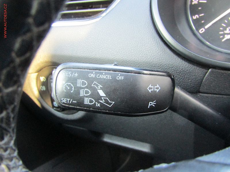 Škoda Octavia (2016) 1.6 TDi, ČR, Ambition, AC - fotka 16 z 16
