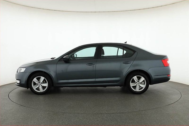 Škoda Octavia (2016) 1.6 TDI, Navi, Tempomat - fotka 3 z 17