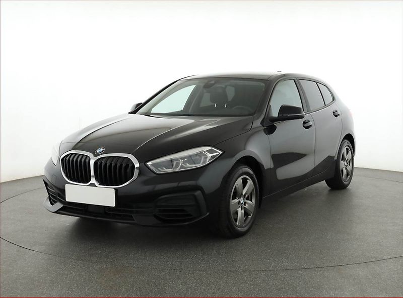 BMW Řada 1 (2020) 118i, Automat, Serv.kniha - fotka 2 z 18