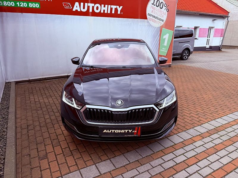 Škoda Octavia 2.0 TDi Style, ČR, 1.Maj, Serv - fotka 2 z 36