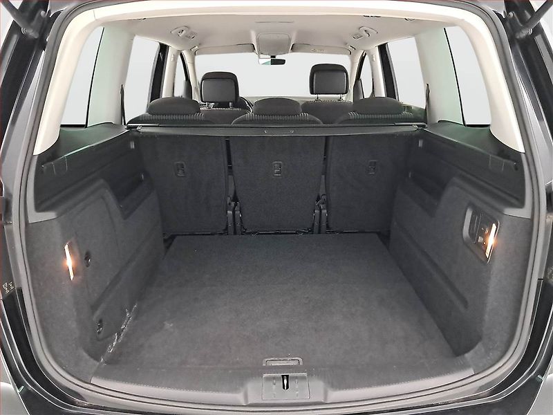 Seat Alhambra (2015) 2.0 TDI, Navi, Tempomat - fotka 13 z 15