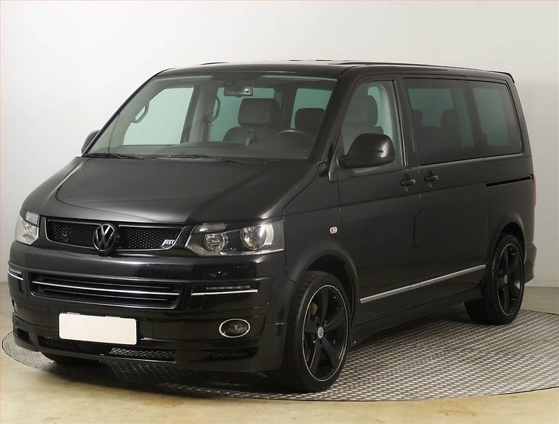 Volkswagen Multivan (2013) Highline 2.0 TDI, 1Maj - fotka 2 z 22