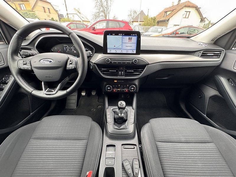 Ford Focus (2018) 2.0TDCi Titanium LED Kamera - fotka 6 z 49