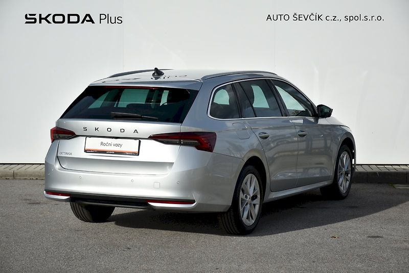 Škoda Octavia (2024) TOP SELECTION 2.0 TDI 110kW DS - fotka 2 z 32
