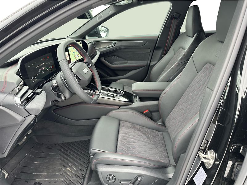 Audi A6 (2025) Avant e-hybrid quattro 270kW S - fotka 11 z 21