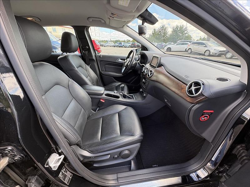 Mercedes-Benz Třídy B 1,6 200i 115kW,Bi-Xen,Kůže,Nav - fotka 26 z 36