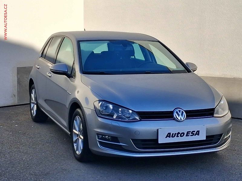 Volkswagen Golf (2015) 1.4 TSi, Lounge, navi - fotografie inzerátu
