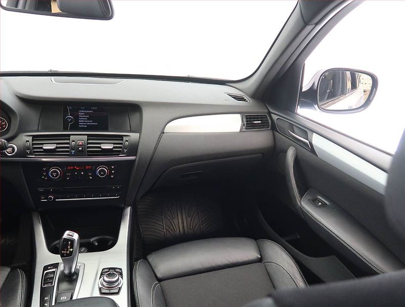 BMW X3 (2012) xDrive20d, 4X4, Automat, Kůže - fotka 8 z 22