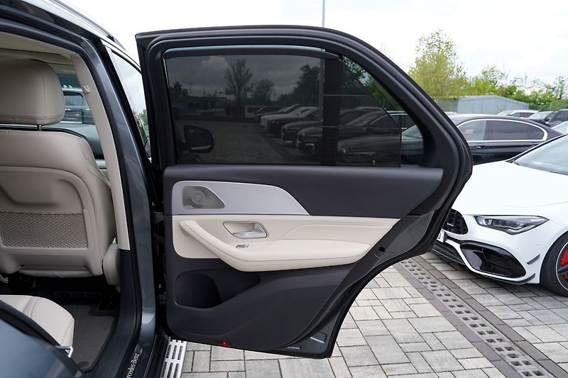 Mercedes-Benz GLE 350d 4Matic AMG/275 PS/ČR - fotka 24 z 49