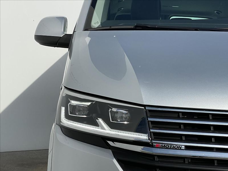Volkswagen Caravelle 2,0 TDI 4Mot DSG Comfortline - fotka 19 z 22