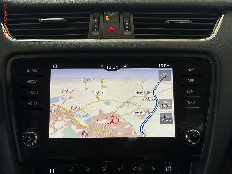 Škoda Octavia (2018) 2.0 TDi, ČR, Style, DSG, LED - fotka 11 z 17