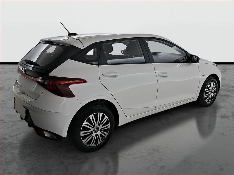 Hyundai i20 (2022) 1.2 MPI - fotka 5 z 16
