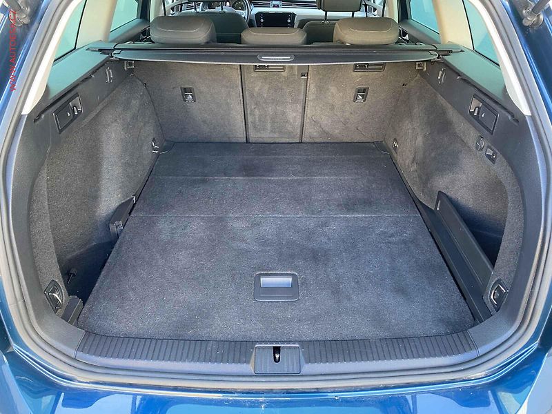 Volkswagen Passat (2021) 2.0TDi, Business, DSG, LED - fotka 7 z 18