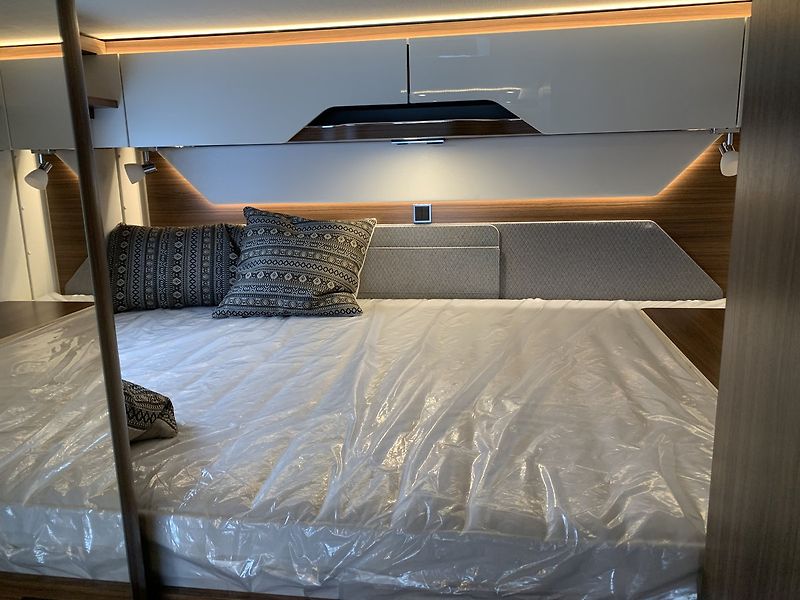 Hymer B MC I 550 volné od 1.10.26 - fotka 15 z 24