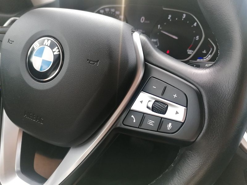 BMW Řada 3 (2020) 2.0 318D A/T Kůže - fotka 31 z 44