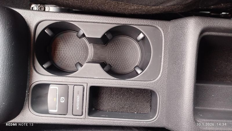 Volkswagen Tiguan (2016) 1.4 Tsi  řemen 92 kw - fotka 16 z 41