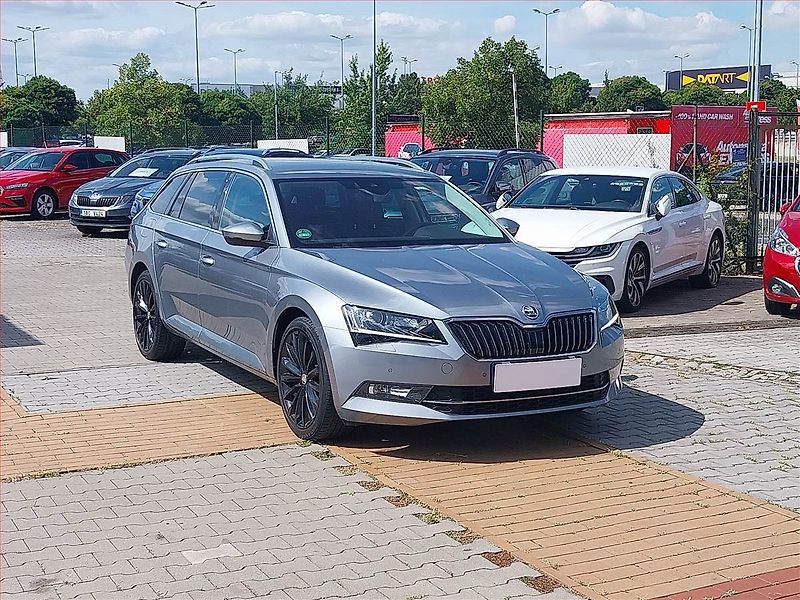 Škoda Superb (2019) 2.0 TDI, Kůže, Navi, Bi-Xenony - fotka 1 z 17