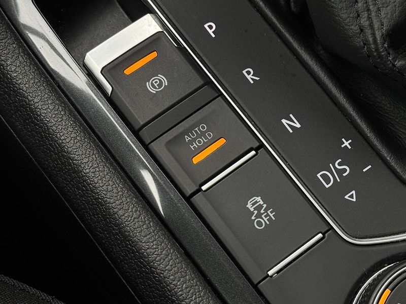Volkswagen Tiguan (2016) 2.0TSi DSG 4M, Highline, 1.Maj - fotka 42 z 55