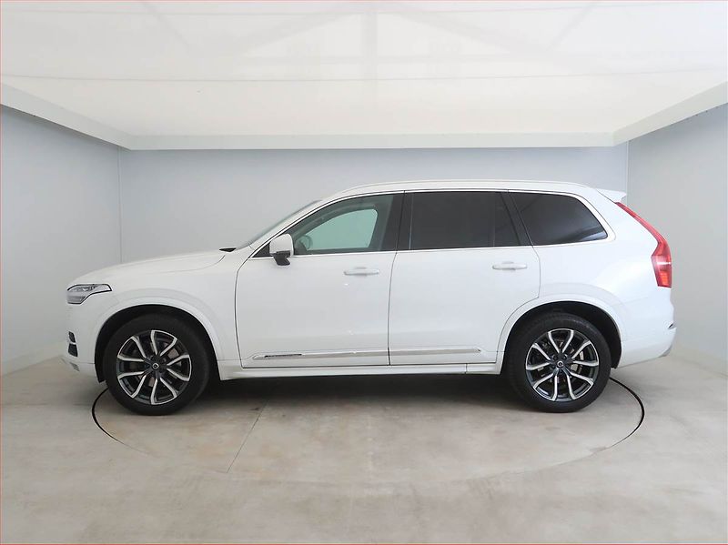 Volvo XC90 (2018) D5 AWD - fotka 3 z 17
