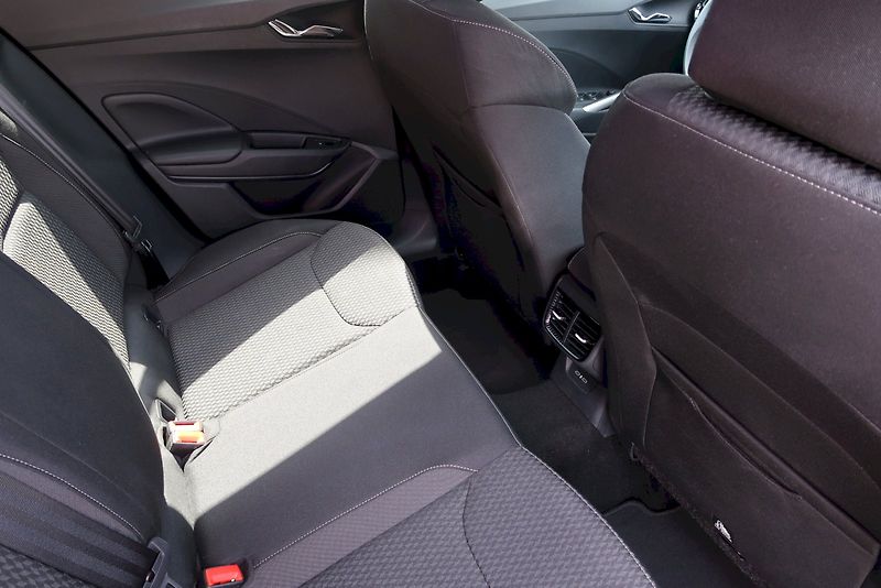 Škoda Fabia (2024) Top Selection 1,0 TSi / 85 kW - fotka 23 z 31