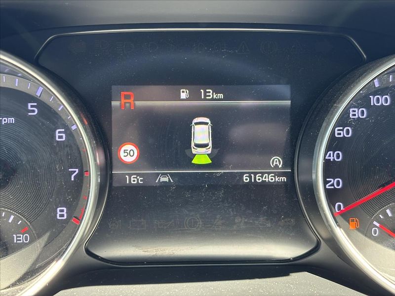 Kia Ceed 1,5 TGDi 118kW AT TOP NAVI - fotka 41 z 44