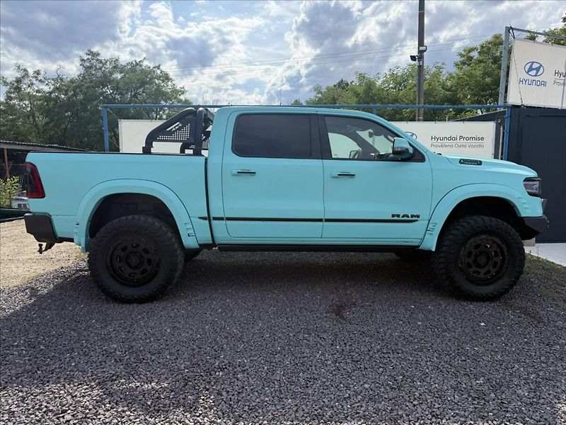 Dodge RAM 5,7 LIMITED Rough Country - fotka 20 z 22