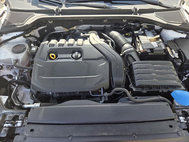 Škoda Octavia 1,5 eTSi DSG Style NEHAVAR. ČR - fotka 19 z 22