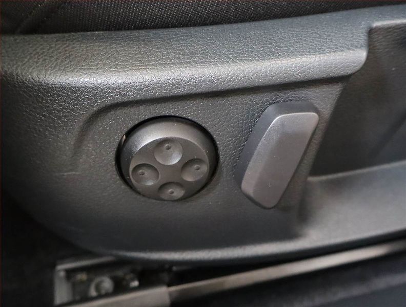 Volkswagen Passat (2012) 2.0 TDI, 4X4, Automat - fotka 22 z 23