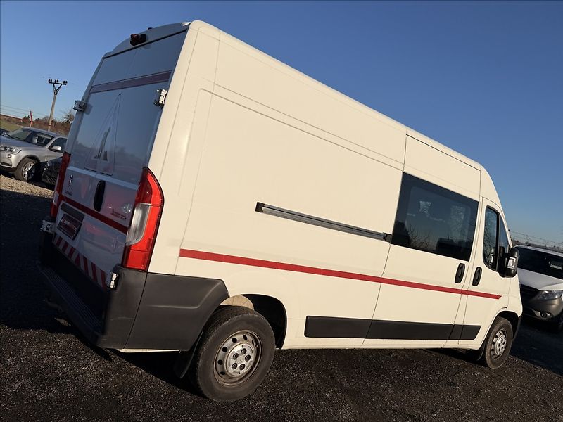 Citroën Jumper 2,2 HDI 121kW 6MÍST DPH - fotka 7 z 29