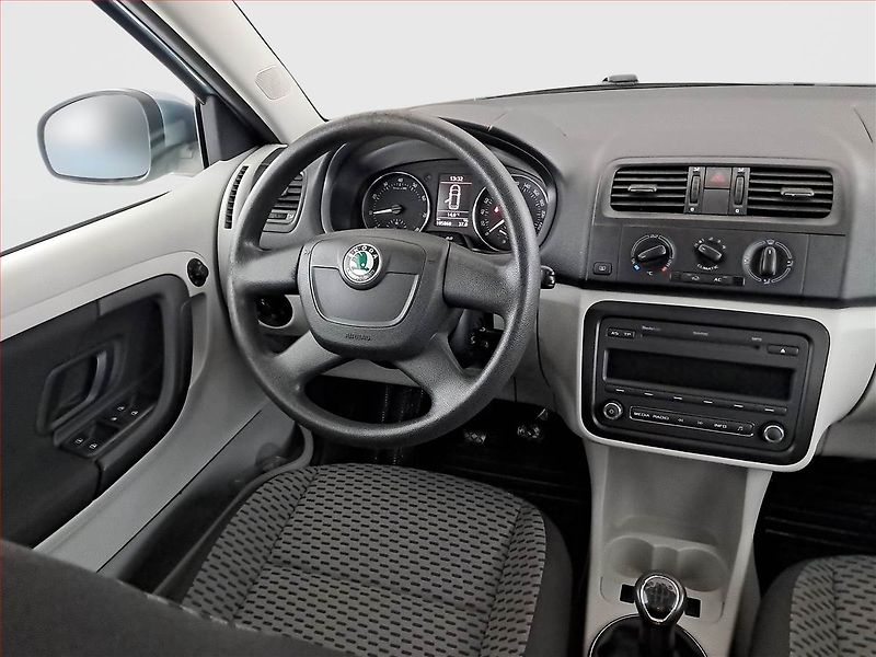 Škoda Fabia (2010) Ambition 1.2 12V, po STK - fotka 7 z 13