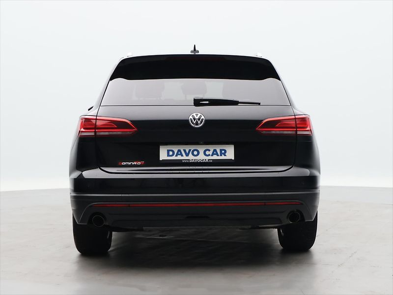 Volkswagen Touareg 3,0 V6TDI 170kW Aut.klima Tažn - fotka 6 z 30